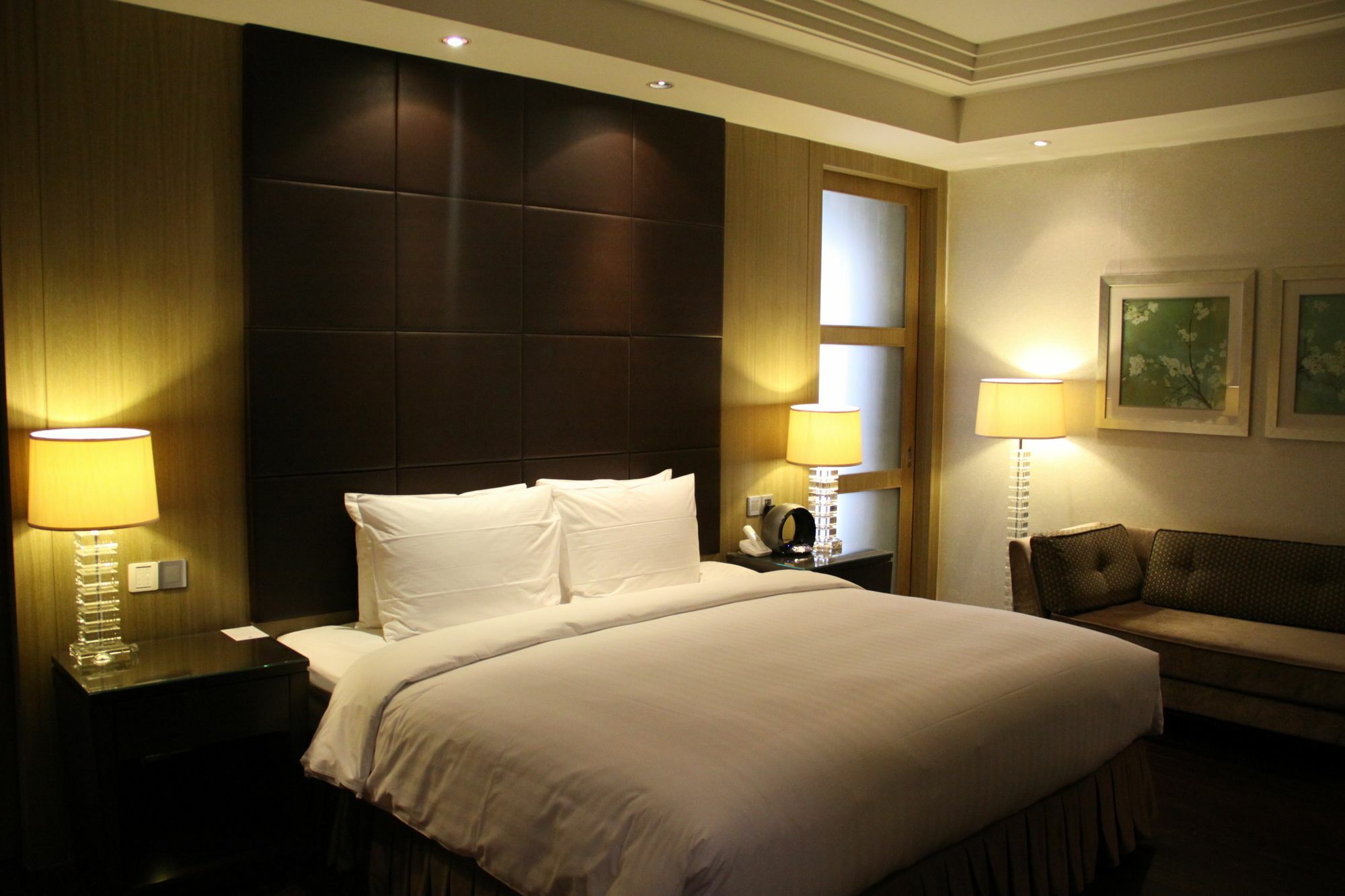 Courtyard By Marriott Kunshan Kunshan  Buitenkant foto